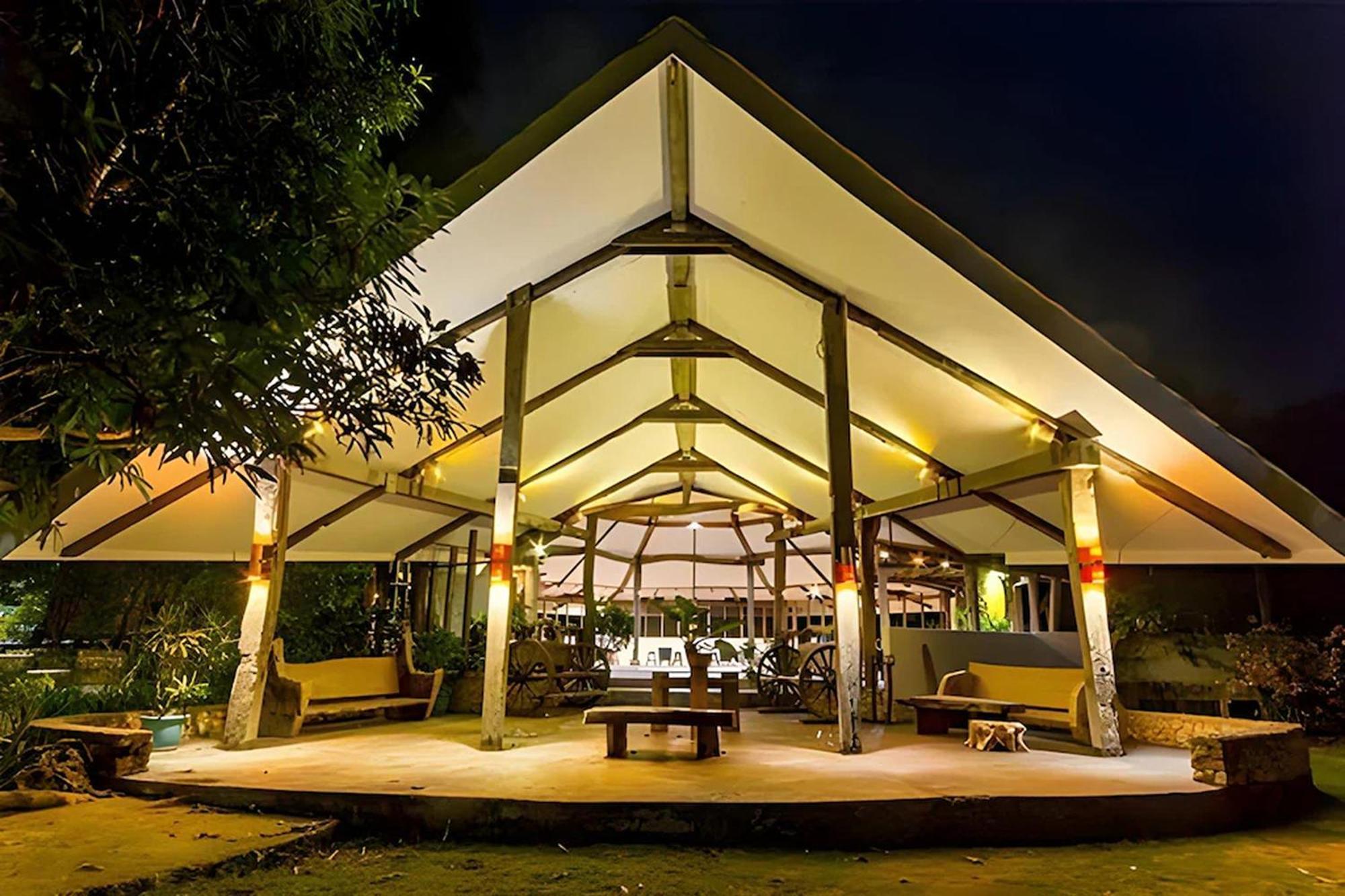 Oldwoods By The Sea Nature Resort Bani Pangasinan מראה חיצוני תמונה